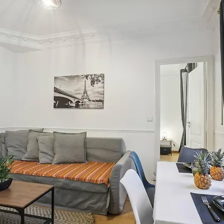 Modern Flat In - Heart Of Xvième Appartamento Parigi